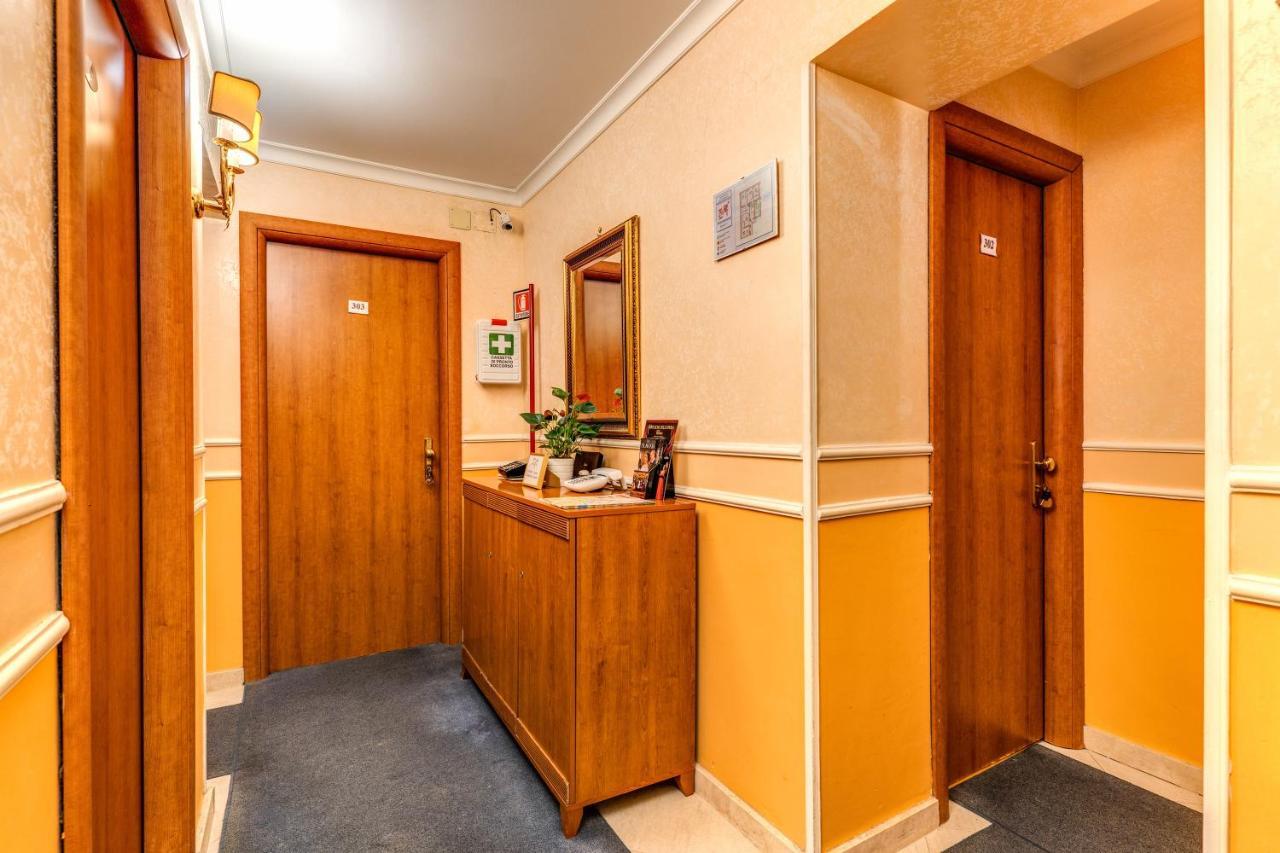 Baltik Guesthouse Roma Eksteriør bilde