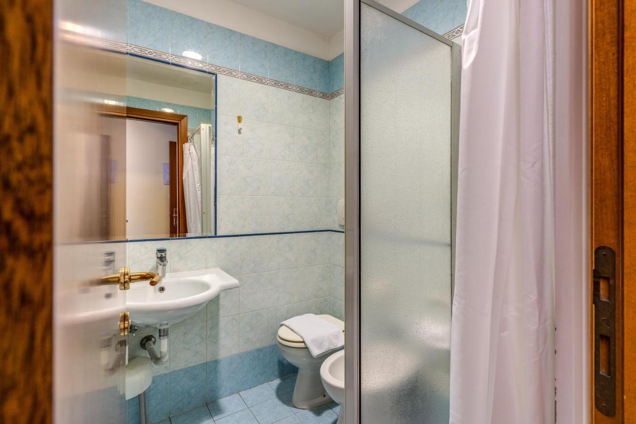 Baltik Guesthouse Roma Eksteriør bilde