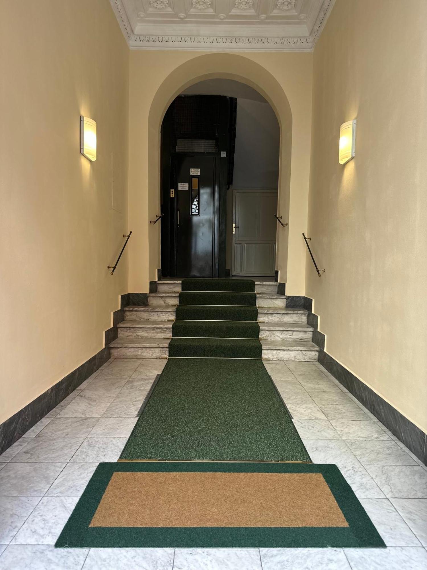 Baltik Guesthouse Roma Eksteriør bilde